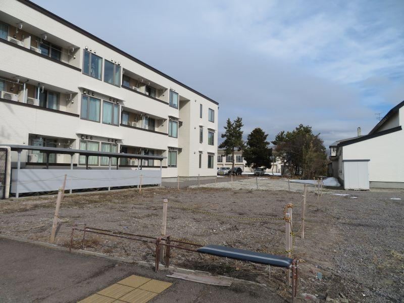 Spacious Land Along National Route in Minato Town - Photo 1