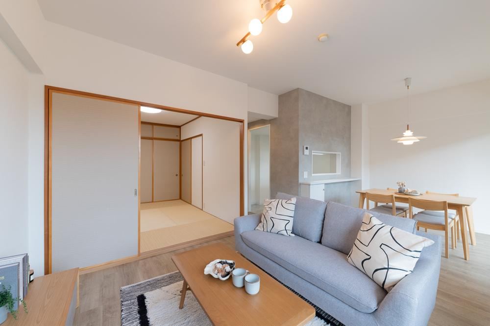 Renovated 3LDK Apartment with Furniture Included in Taihaku-ku - Photo 1