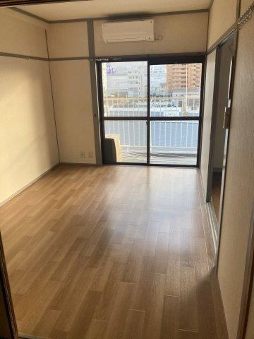 2LDK apartment in Matsuyama, Ehime - Photo 1