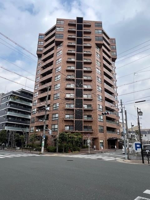 5LDK apartment in Tennoji Ward, Osaka - Photo 1