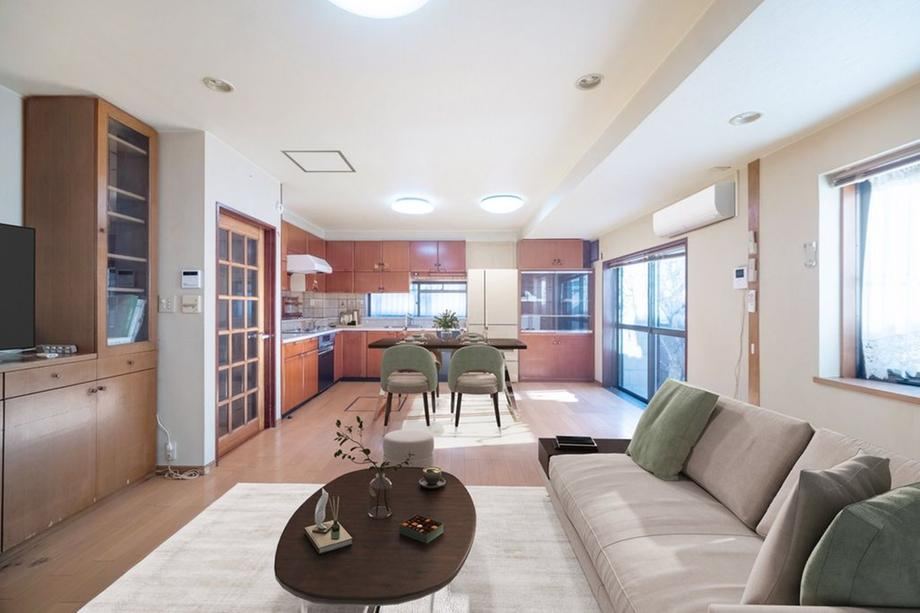 Spacious 6LDK House in Uozaki, Kobe - Photo 1