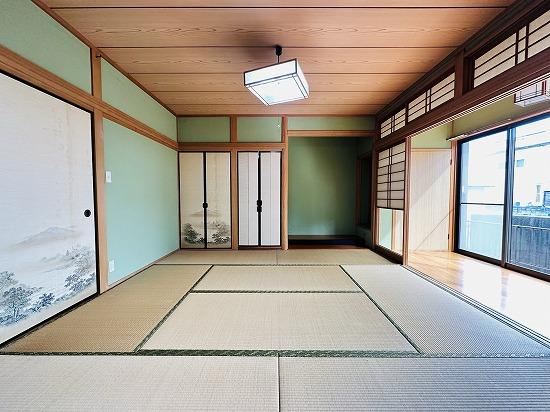 Custom-Built 4LDK House in Kashiwabara, Fukuoka - Photo 1