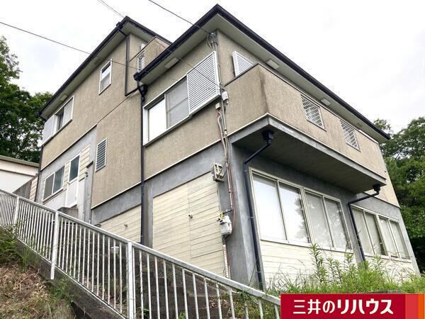 4LDK Home with Ample Parking in Chōjugaoka - Photo 1