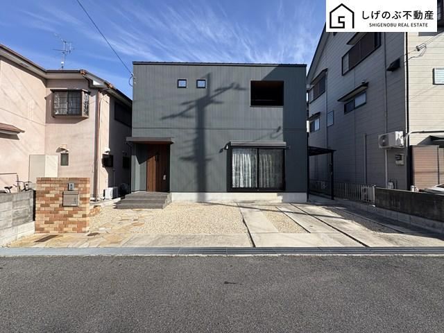 Charming 2LDK+S House in Kusatsu - Photo 1