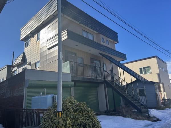 3LDK House with Workshop Space in Kameda Minato, Hakodate - Photo 1