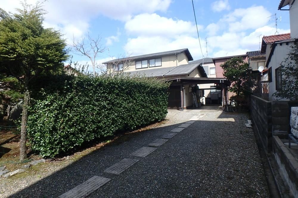 513 m² land in Kanazawa, Ishikawa - Photo 1