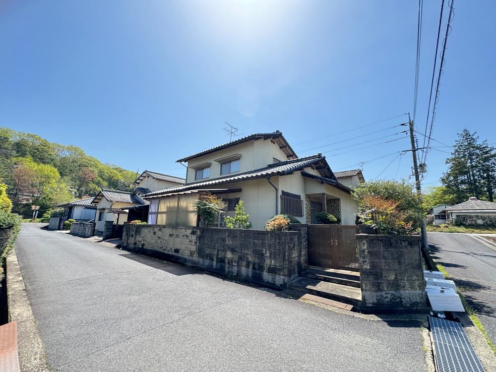 Quiet 5DK House in Tsuyama - Photo 1