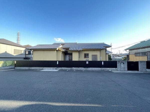 Spacious 4LDK Detached House in Izumisano - Photo 1