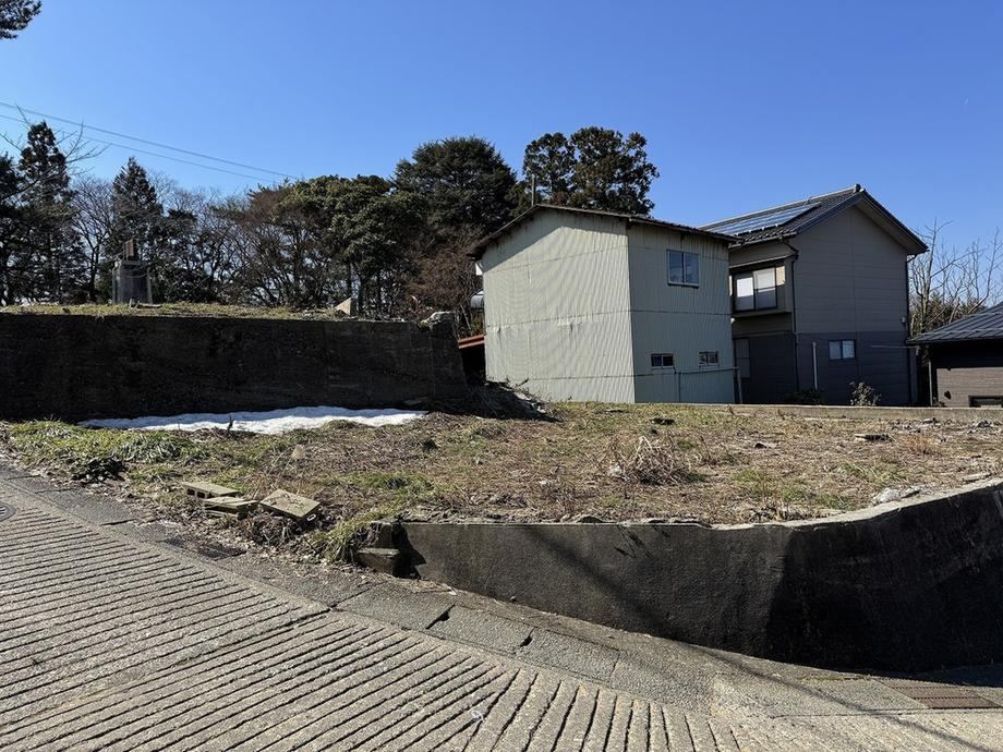 168 m² land in Kanazawa, Ishikawa - Photo 1