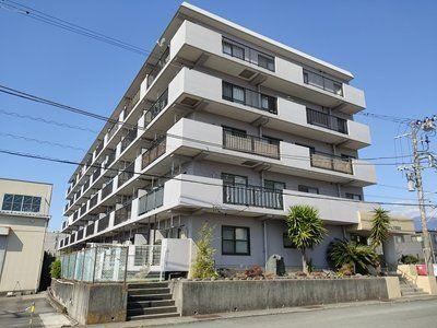 3DK apartment in Numazu, Shizuoka - Photo 1