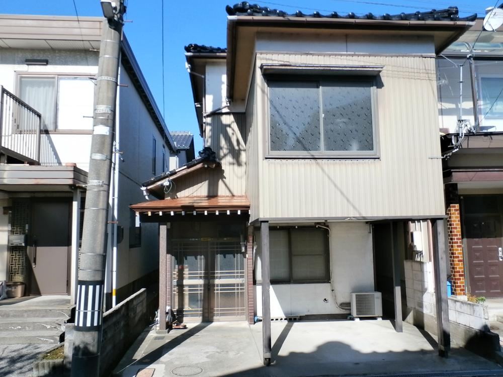 99 m² land in Kanazawa, Ishikawa - Photo 1