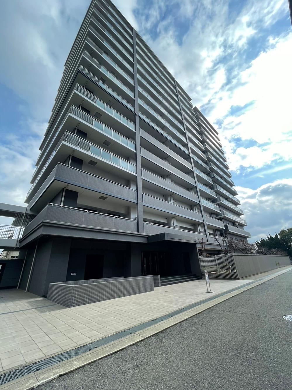 4LDK apartment in Nishi Ward, Sakai, Osaka - Photo 1