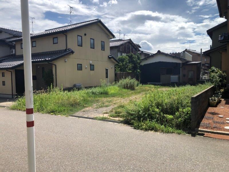 172 m² land in Nonoichi, Ishikawa - Photo 1
