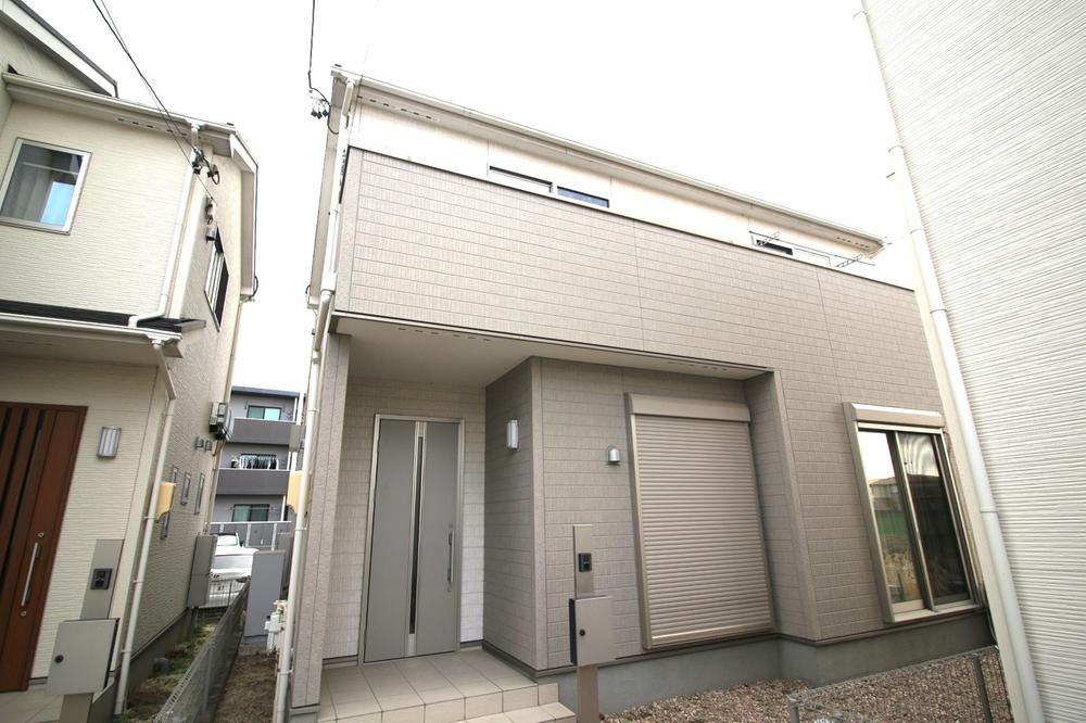 Eco-Friendly 4LDK Home with Carport in Okazaki - Photo 1