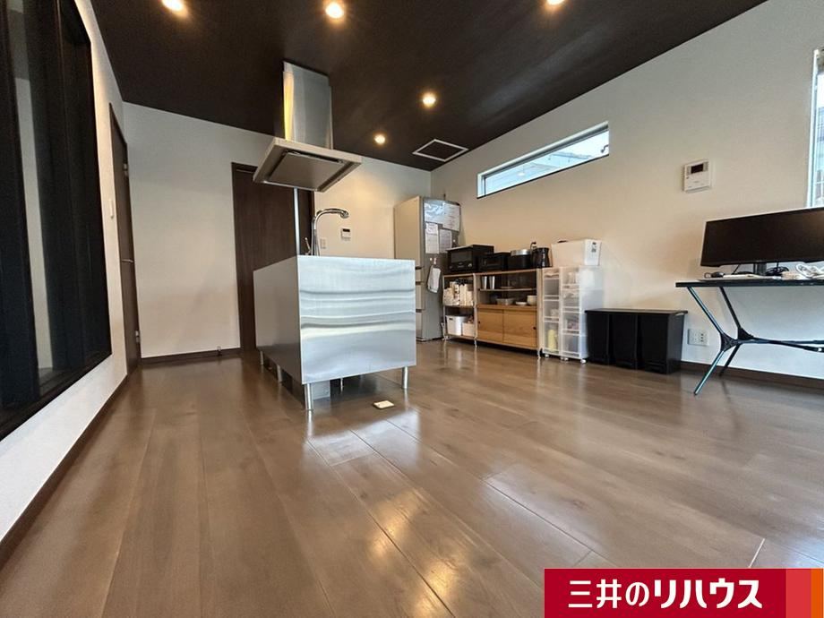 Charming 1LDK Home Near Funao Station - Photo 1