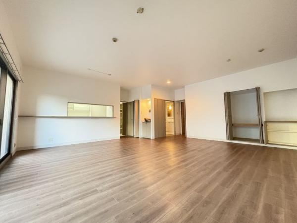 3LDK apartment in Nisshin, Aichi - Photo 1