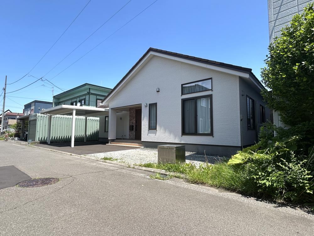 Modern 4LDK+S House in Ariake-cho - Photo 1