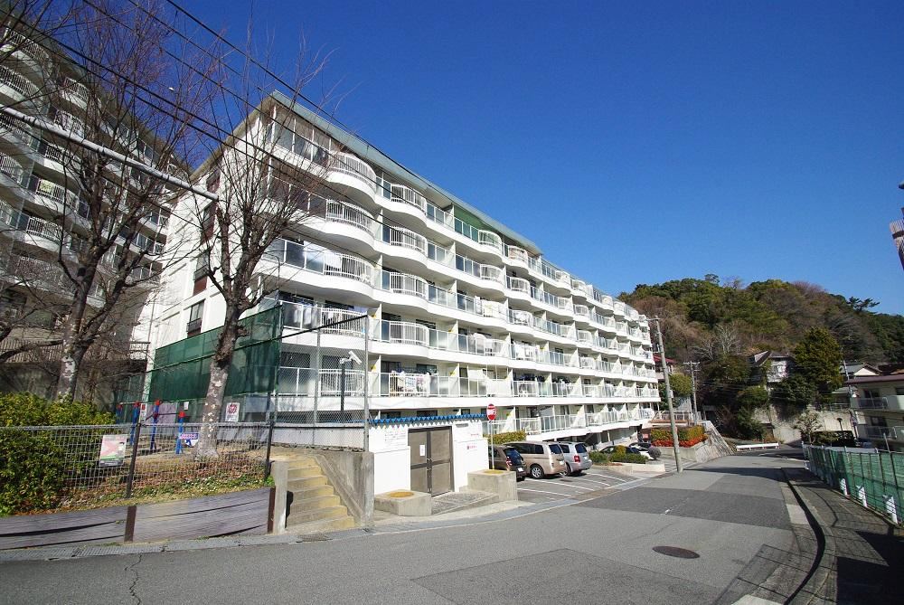 2LDK apartment in Nishinomiya, Hyogo - Photo 1