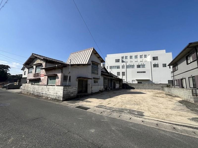 Spacious 9LDK House Close to Station - Photo 1