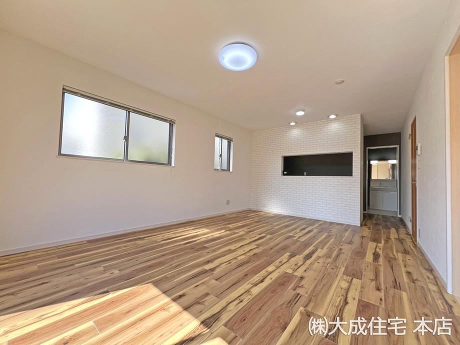 Renovated 4LDK House with Solar Power in Kawagoe - Photo 1