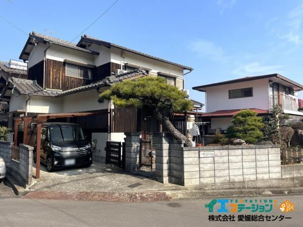 Corner Lot 5DK House with Garden in Imabari - Photo 1