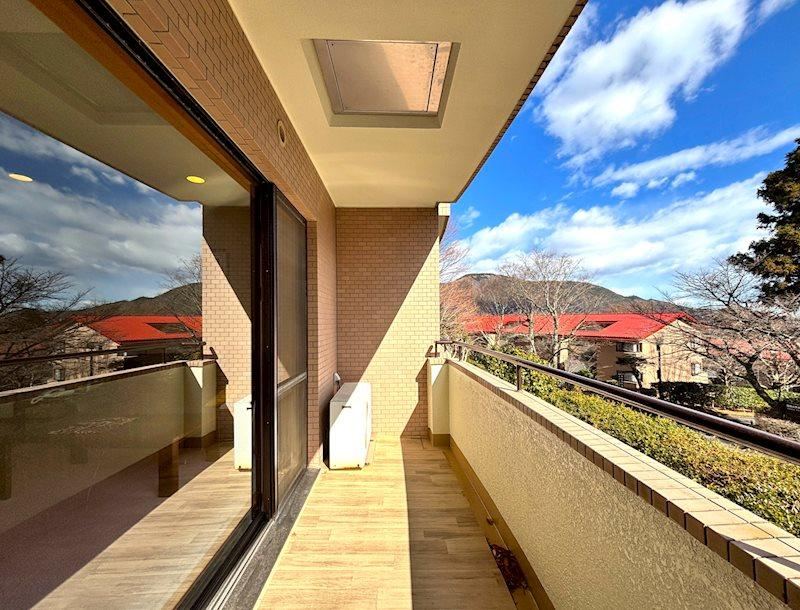 Serene 2LDK Apartment in Ninotaira - Photo 1