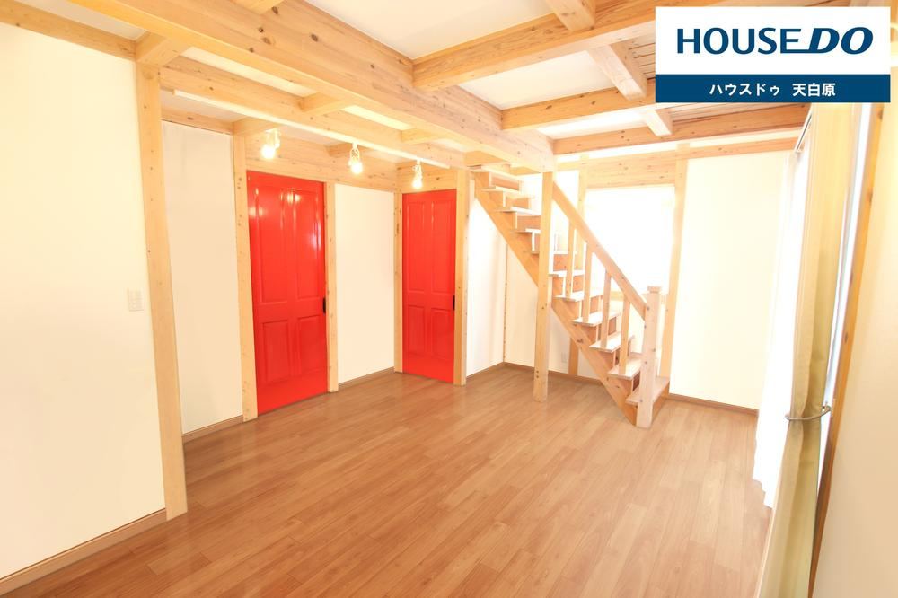 Compact 1LDK House with Convenient Parking in Tenpaku-ku - Photo 1