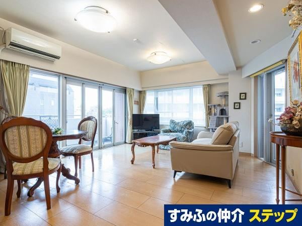 Spacious 3LDK Apartment in Kitamachi - Photo 1