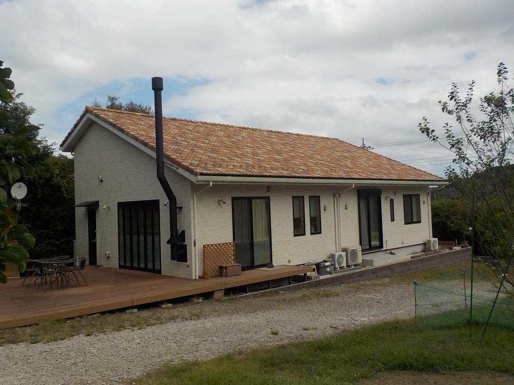 Spacious Land with 2LDK House Near Golf Course - Photo 1