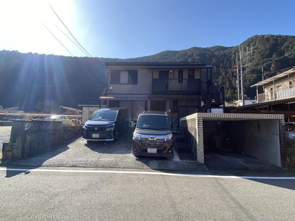 Two-Family Home with Ample Parking in Otake - Photo 1