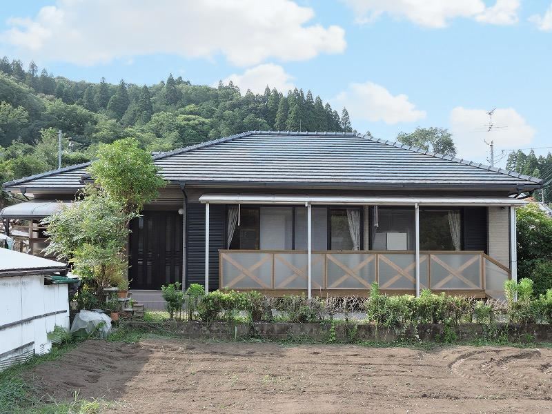 Charming 3LDK House Surrounded by Nature in Noji - Photo 1