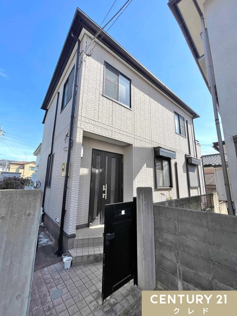 Spacious Light Steel-Frame Home with Large LDK - Photo 1