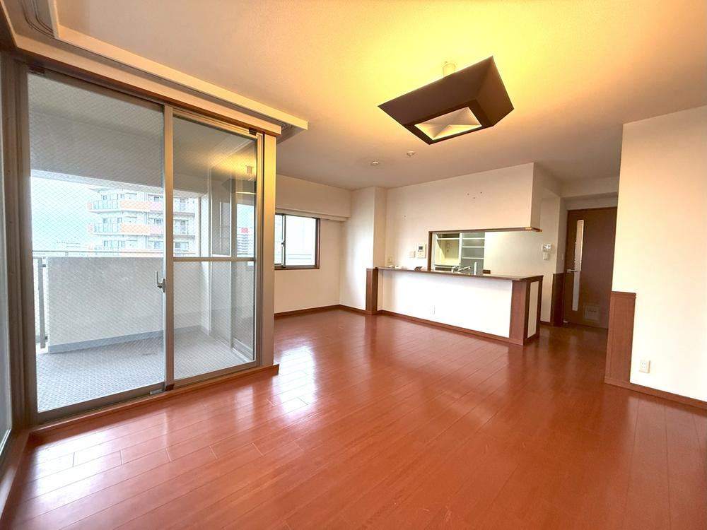 4LDK apartment in Suminoe Ward, Osaka - Photo 1