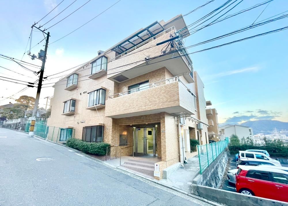 1LDK apartment in Higashi Ward, Hiroshima - Photo 1