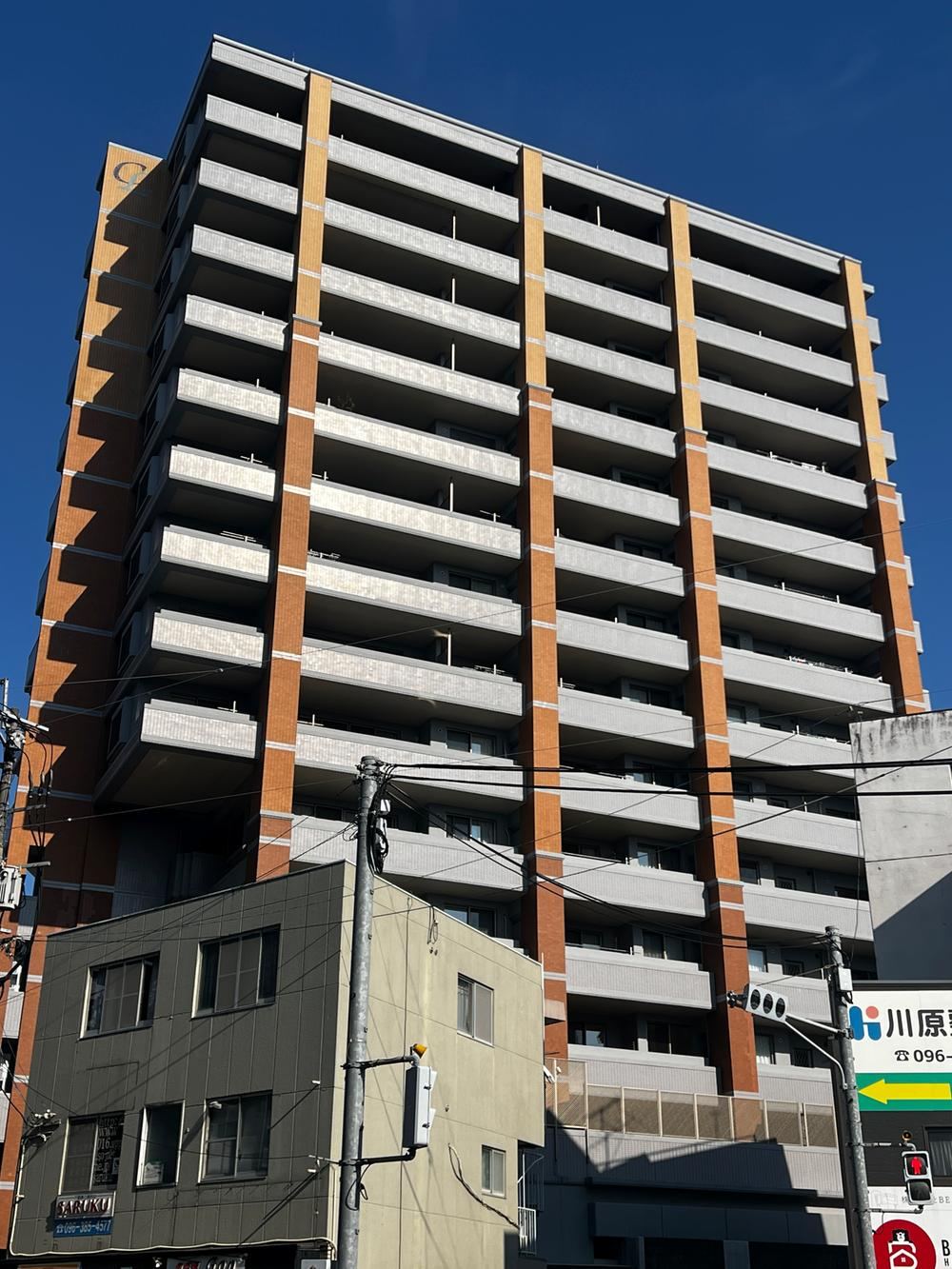 4LDK apartment in Chuo Ward, Kumamoto - Photo 1