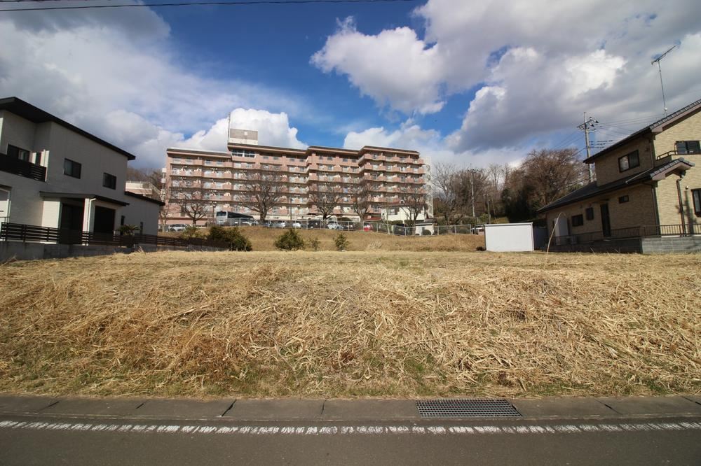 Expansive Residential Land in Tsuchiura - Photo 1