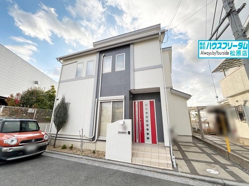 Well-Maintained 4LDK House with Parking in Nakaku, Sakai, Osaka - Photo 1