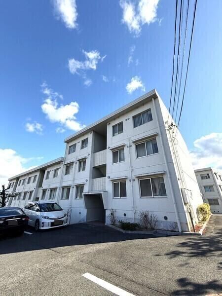 2LDK apartment in Tempaku Ward, Nagoya, Aichi - Photo 1