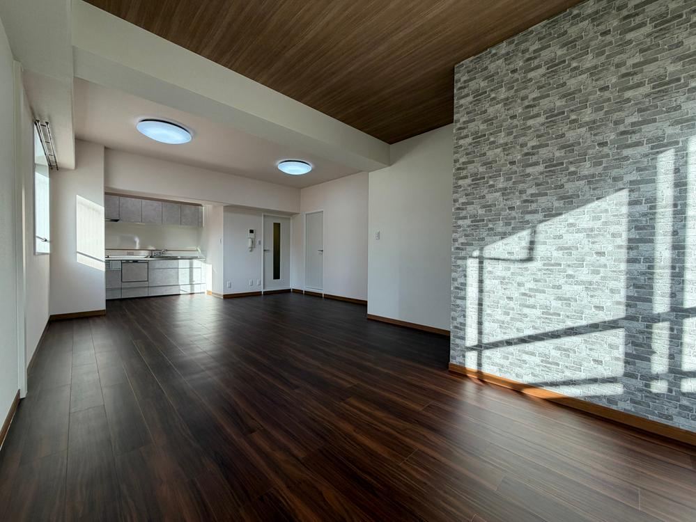 3LDK apartment in Nishi Ward, Hiroshima - Photo 1