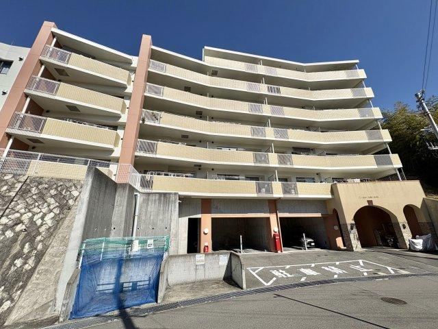 3LDK apartment in Nishi Ward, Kobe, Hyogo - Photo 1