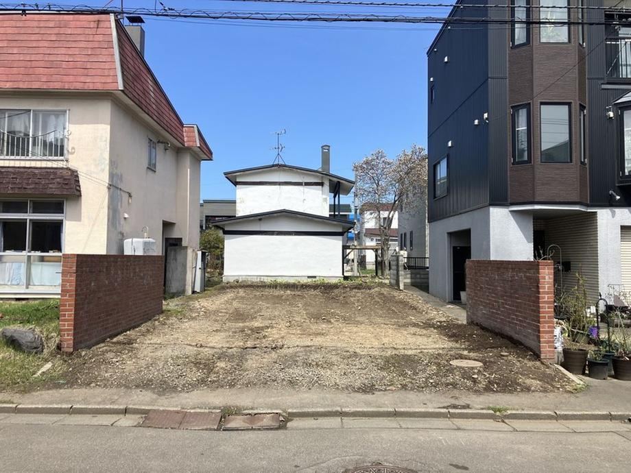 Cleared Land in a Green Residential Area of Sapporo - Photo 1