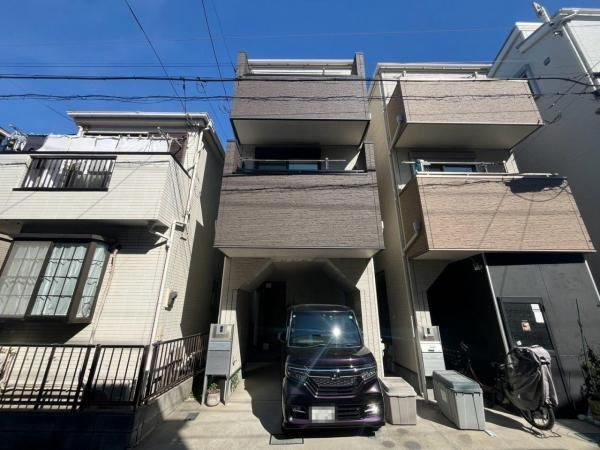 Modern 2LDK+S House with Built-in Garage - Photo 1