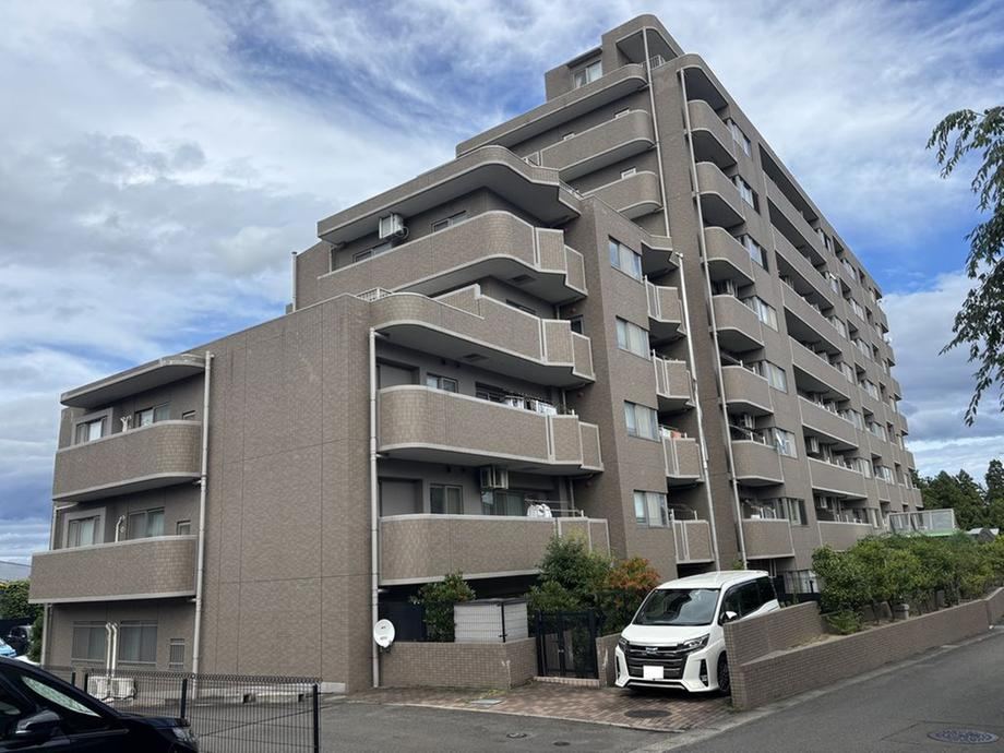 Bright 3LDK Apartment in Kunimi, Sendai - Photo 1