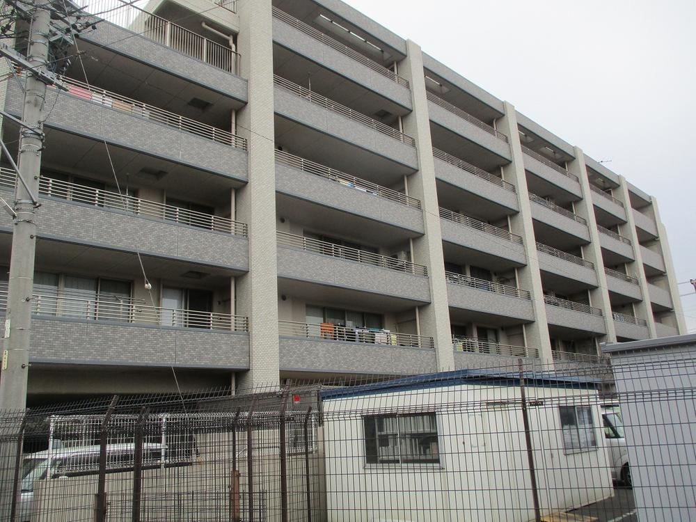 4LDK apartment in Chita, Aichi - Photo 1