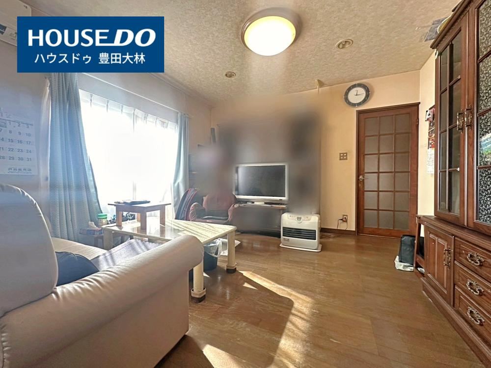 5LDK Detached House with Great Accessibility - Photo 1