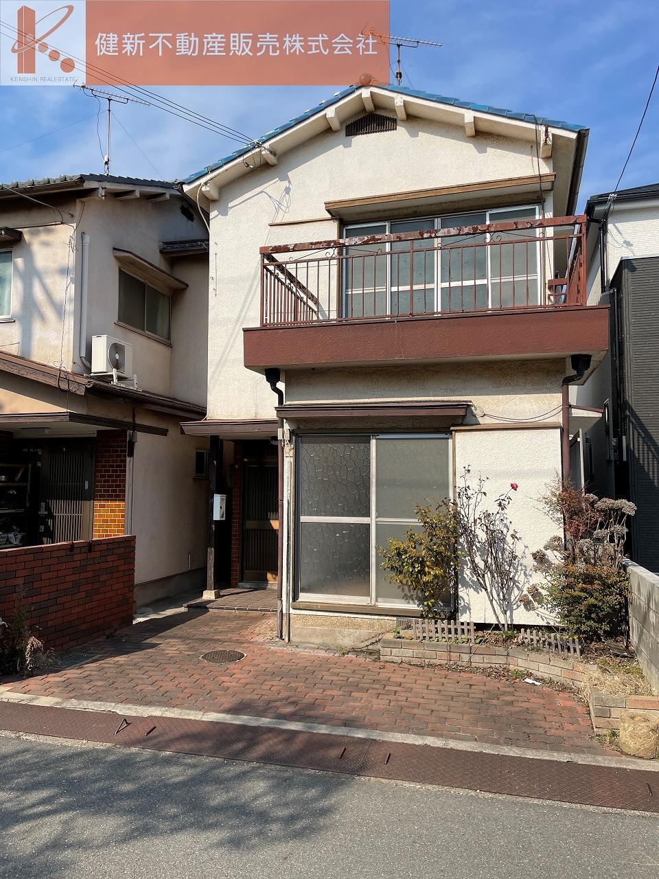 Recently Renovated 4DK Detached House in Beppu-cho - Photo 1