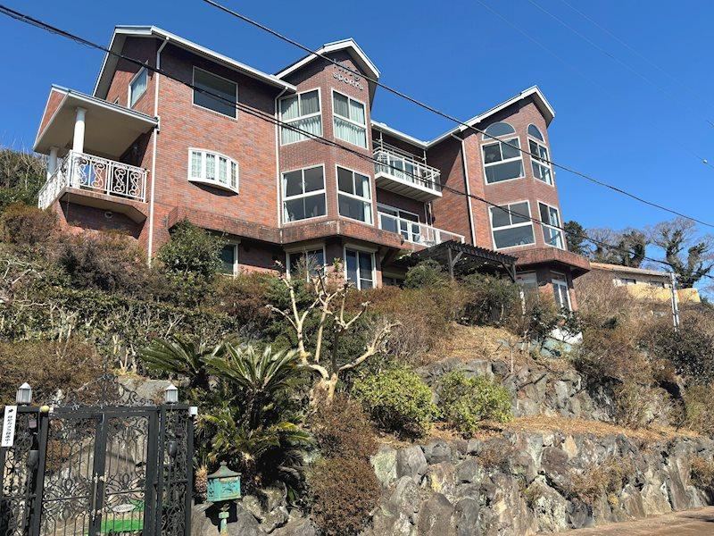 5LDK Large Villa with Ocean View in Yoshida - Photo 1