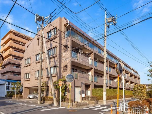Bright 3LDK Apartment in Kamitoda - Photo 1