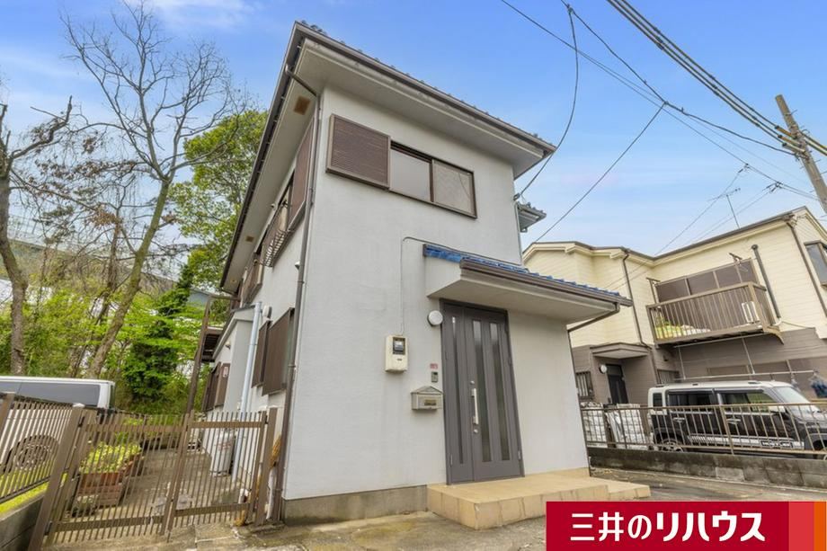 Spacious 6LDK House Near Shaka Station - Photo 1