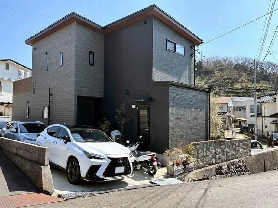 Modern 3LDK House in Yoshitō, Matsuyama - Photo 1